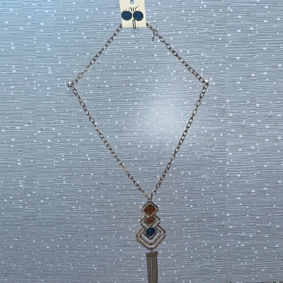 Mia 22” Pendant Necklace Tri Colored Gems & Earrings Gold Fringe - Picture 5 of 11